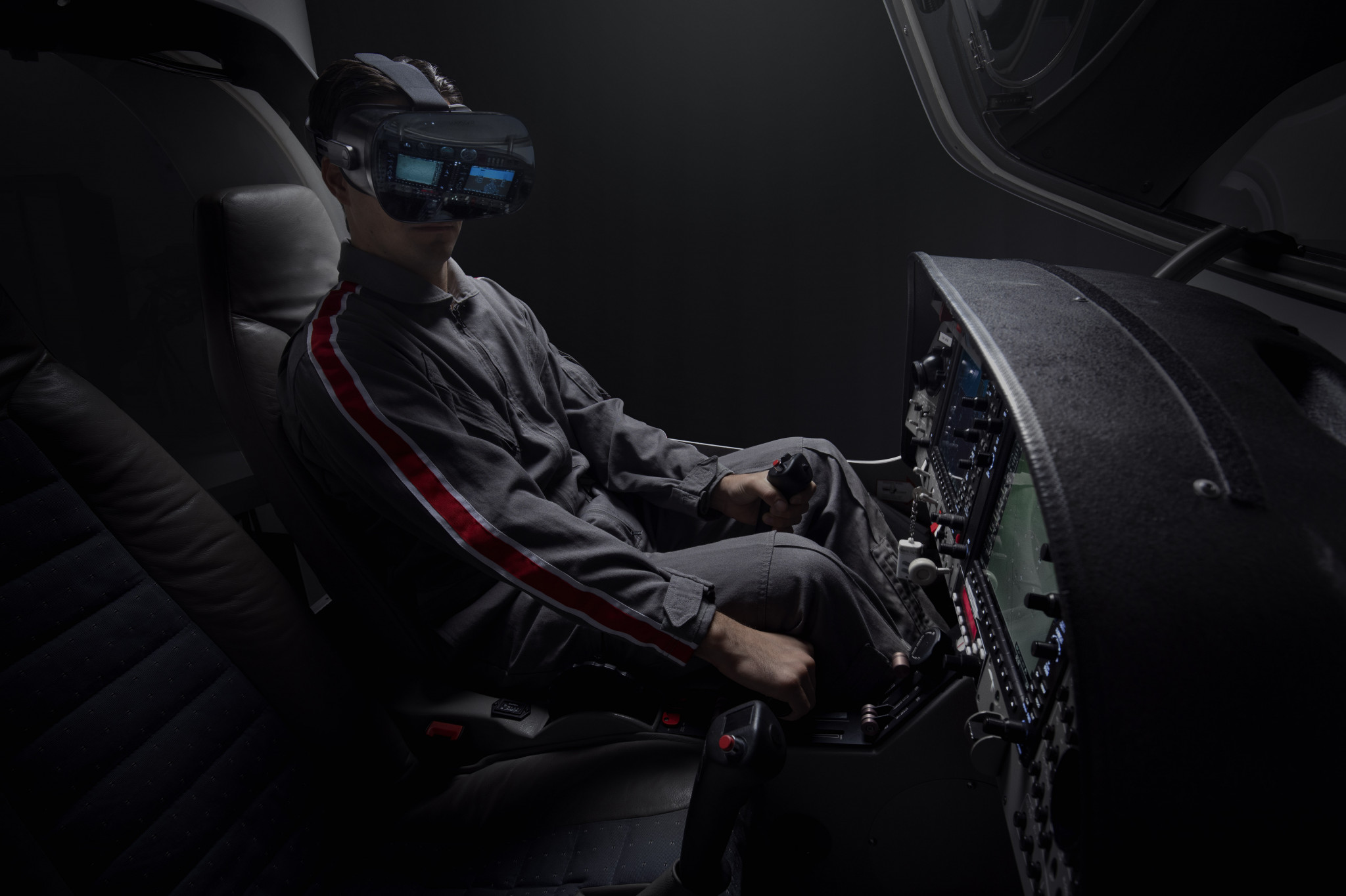 VRgineers introduces realistic mixed reality flight simulator